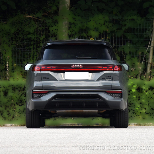 SALDA SAIC Audi Q6 5 Porte 7 Sedili SUV Luxuria Nuove 0 km di auto usata per auto a benzina ad alte prestazioni Cina Car benzina SUV